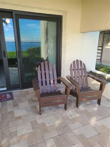 Building Photo - 113 1st St E