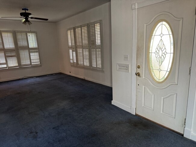 Building Photo - Adorable Cleburne Cottage