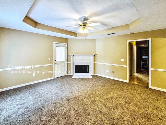 Building Photo - 3007 Willow Dr