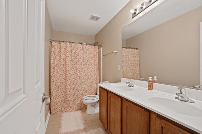 Building Photo - 25947 Campbell Ln