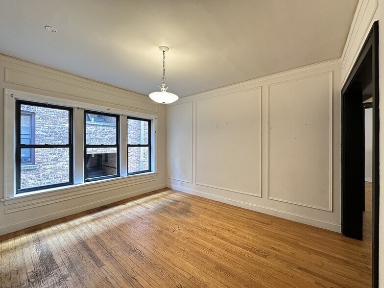 Building Photo - 1312 Oak Ave