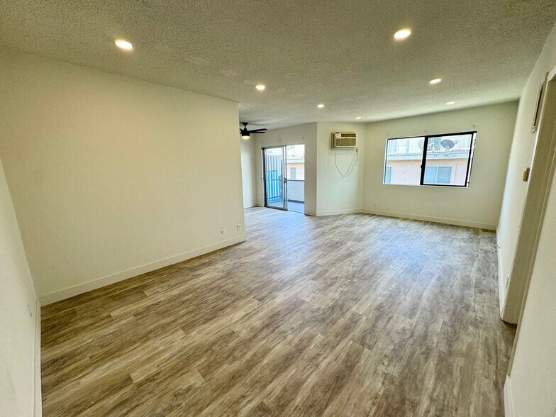 Building Photo - 3510 Clarington Ave