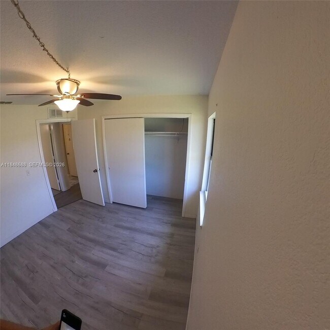 Building Photo - 21548 Seyburn Terrace