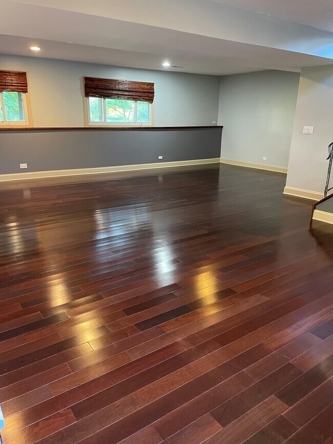 Building Photo - 4504 Normandy Dr