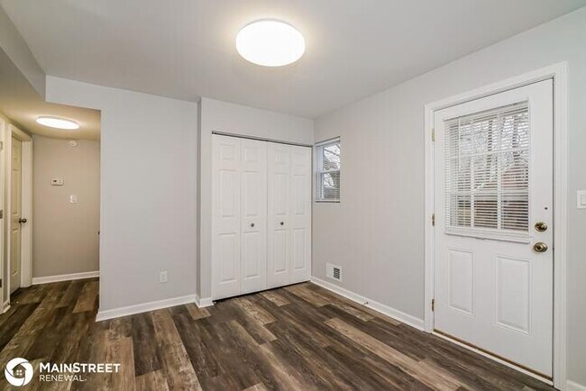 Building Photo - 1120 RACHEL DR, LOUISVILLE, KY 40219