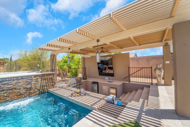 Building Photo - Spacious 4BR House in Cave Creek