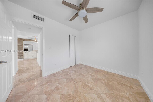 Building Photo - 1837 NE 48th Ct