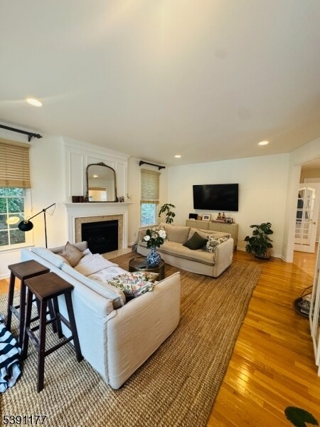 Building Photo - 2 Bedford Dr