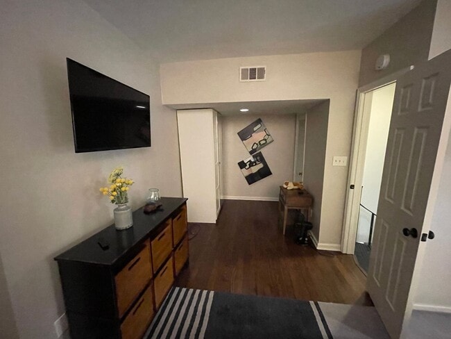 Building Photo - Stunning Furnished 3 Bedroom 3 Bath Condominium ON Piedmont Park!