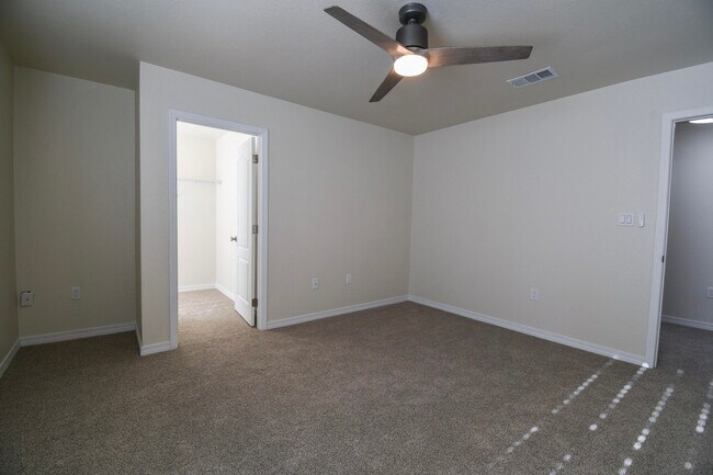 Building Photo - 735 Loblolly Bay Dr