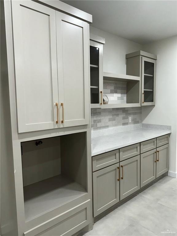 Building Photo - 24 Susan Dr