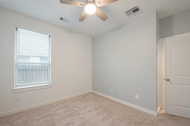 Building Photo - 516 Timber Voyage Ct