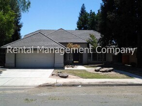 Building Photo - Desirable neighborhood and schools