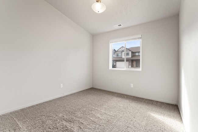 Building Photo - Luxury 3 Bed, 2 Bath Rancher in Spokane Va...