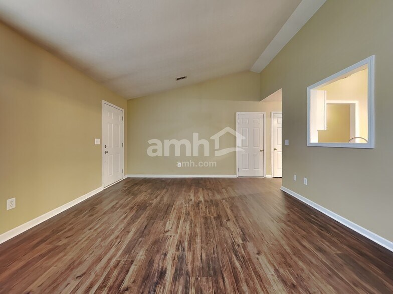 Building Photo - 209 Jay Rd