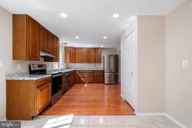 Building Photo - 1103 Burwick Dr