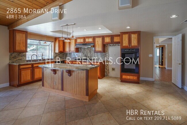 Building Photo - 2865 Morgan Dr