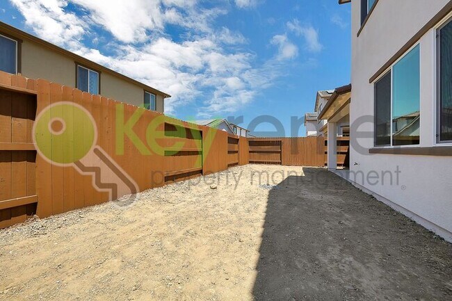 Building Photo - 4089 Flathead Dr