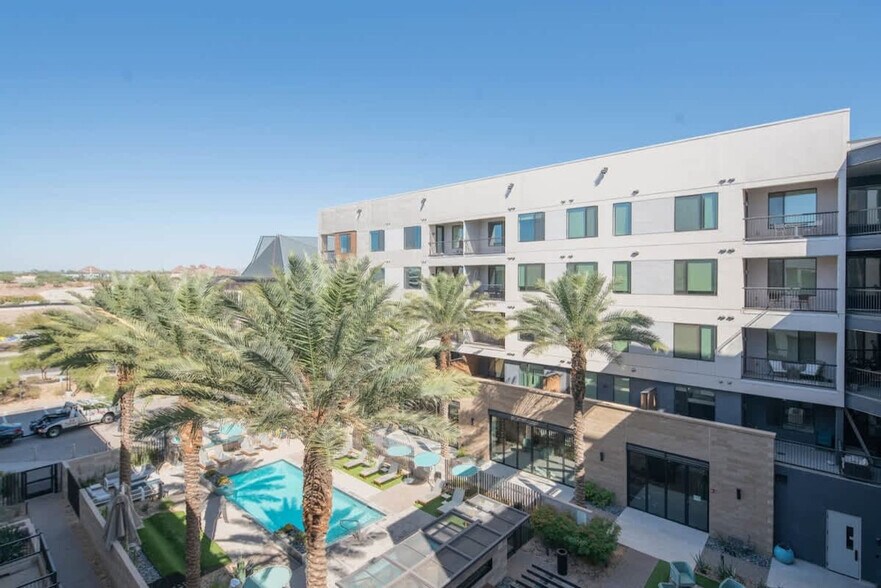 Building Photo - C2JX3W Tempe