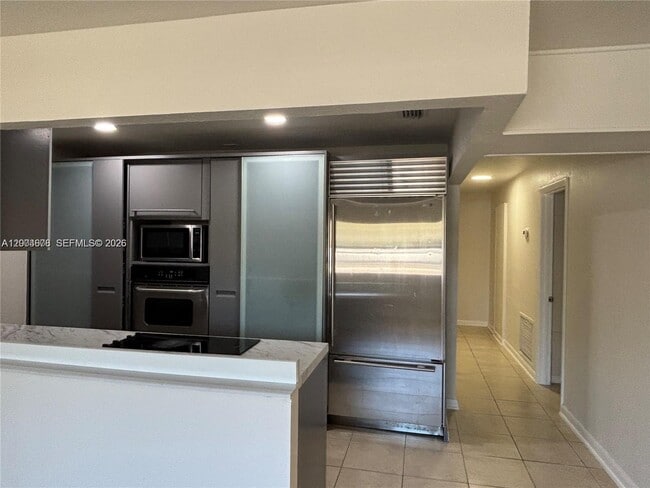 Building Photo - 543 SW 61st Terrace