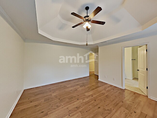 Building Photo - 125 Kingland St