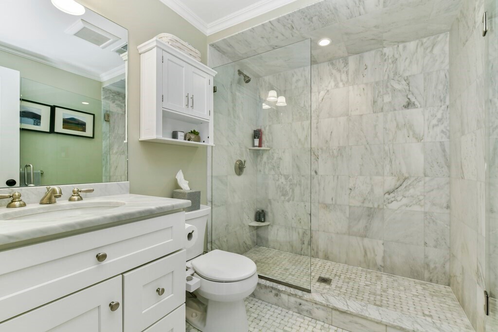 Building Photo - 49 L St