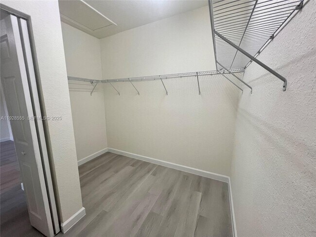 Building Photo - 15001 SW 119th Ln