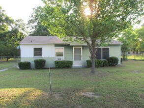 Building Photo - 4BD/2B beautiful home