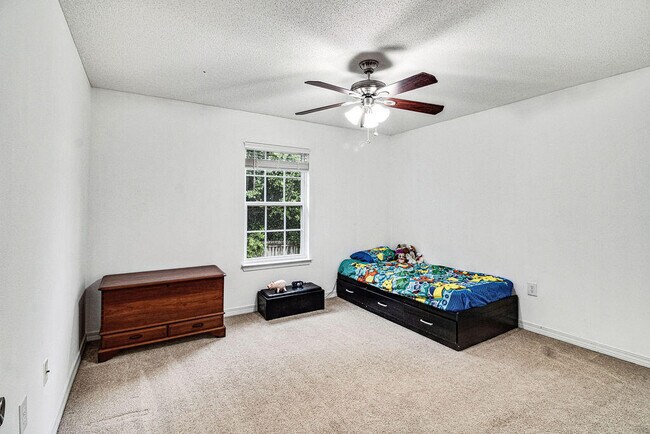 Building Photo - 289 Dahlquist Dr