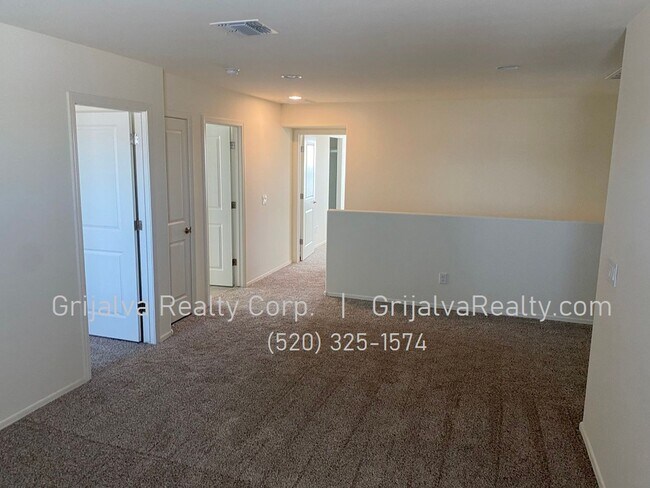 Building Photo - 4 Bed, 3 Bath House + Den + Loft in Gladden Farms * MOVE-IN SPECIAL* (Moore Rd/Tangerine Farms)