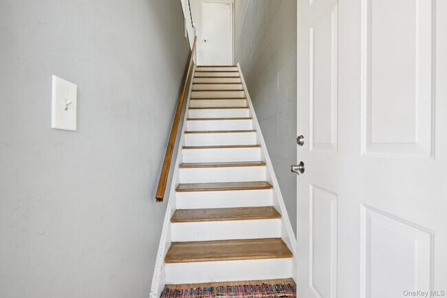 Building Photo - 4 Wyndover Woods Ln