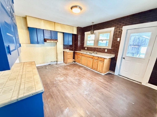 Building Photo - 866 Vankirk St