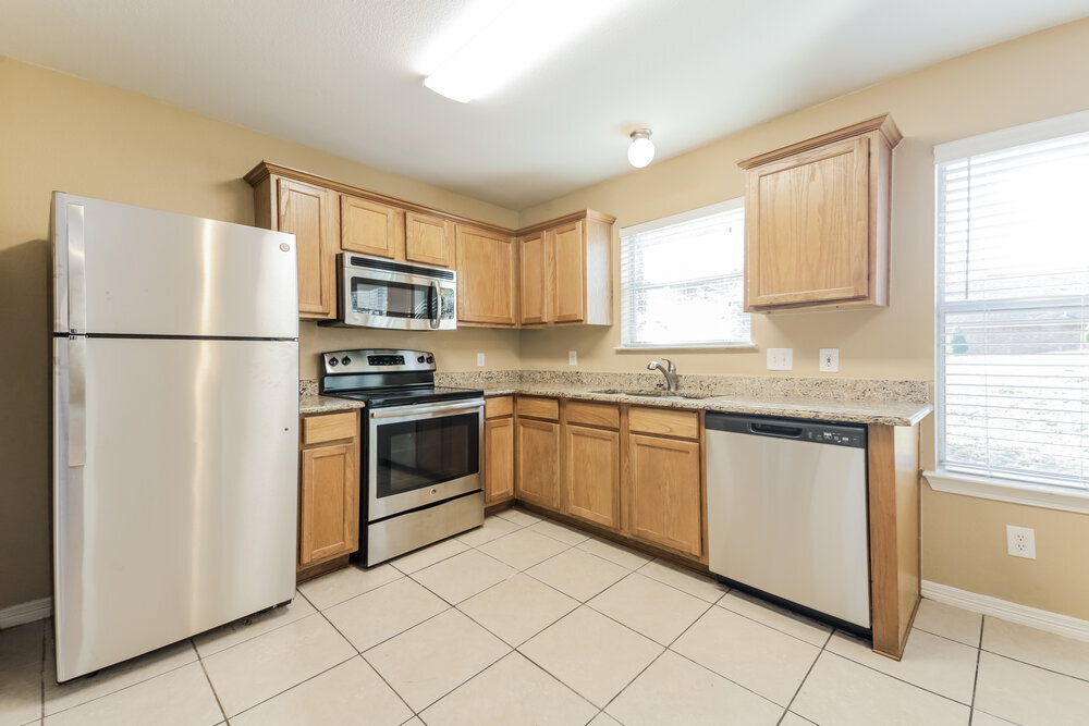 Building Photo - 7103 London Fog Dr