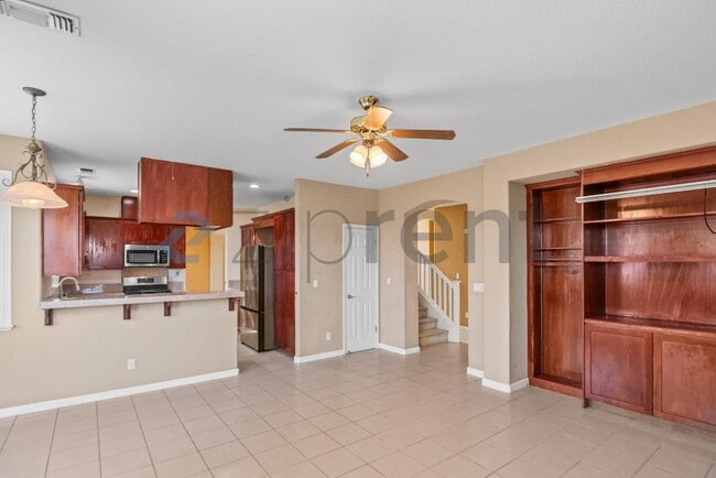 Building Photo - 25 Zion Ct