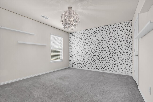 Building Photo - 28130 Aspen Horizon Dr