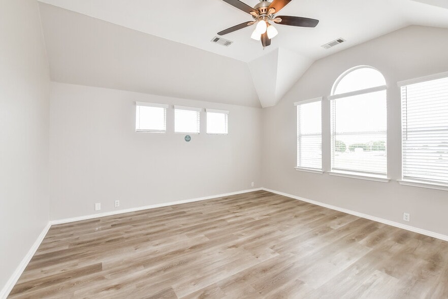 Building Photo - 309 Cobblestone Dr