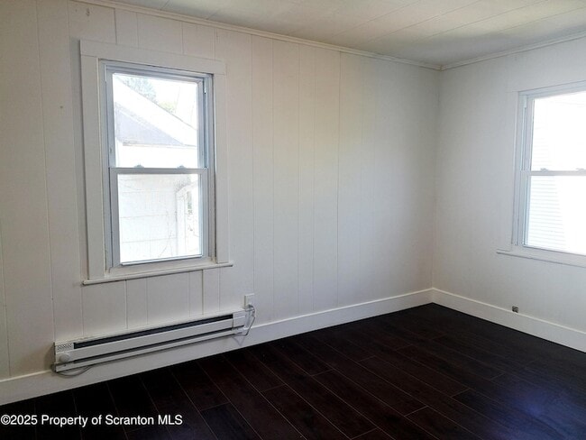 Building Photo - 625 Rosen Ct