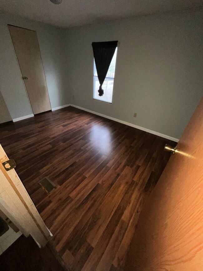 Building Photo - 109 Mitchell Rd