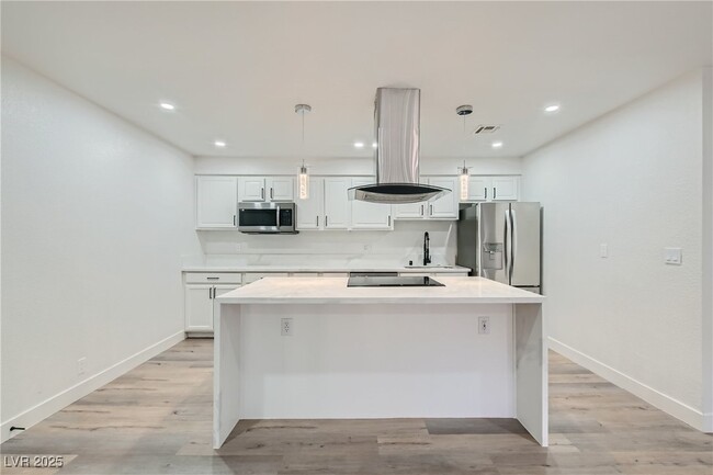Building Photo - 4330 Sandy River Dr