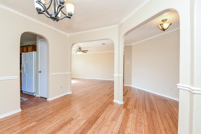 Building Photo - 11102 Kentington Oak Dr