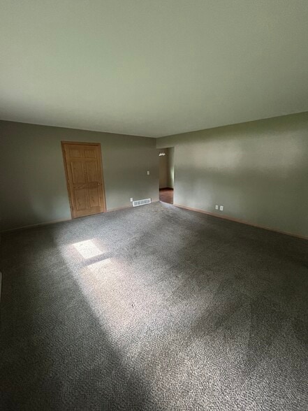 Building Photo - 1317 N 116th St