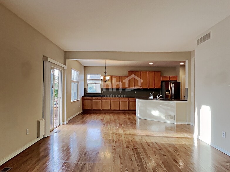 Building Photo - 12204 Hannibal St