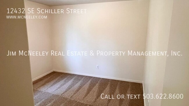 Building Photo - 12432 SE Schiller St