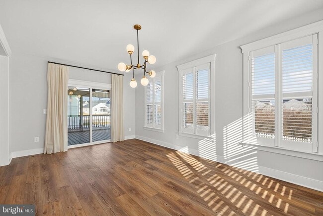 Building Photo - 513 Parkland Dr