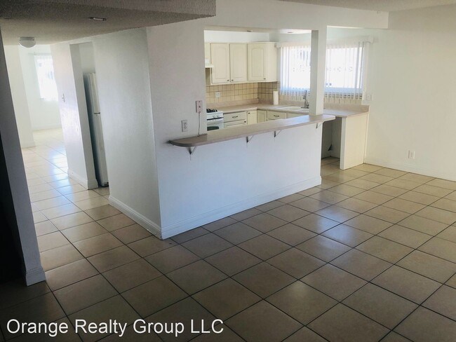 Building Photo - 4 br, 2 bath House - 4382 El Cholo Way
