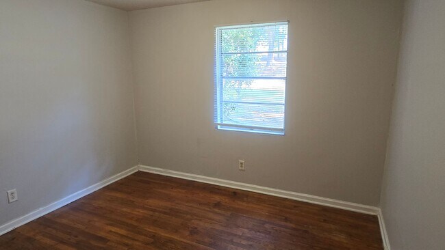 Building Photo - Haskell Heights Section 8 eligible.