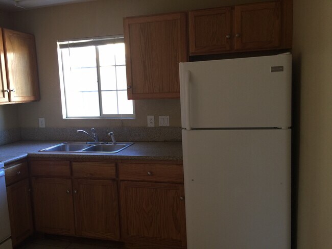 Building Photo - 4216 Middlesex Ave