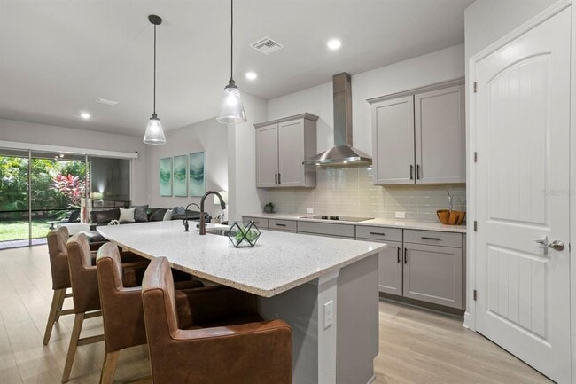 Building Photo - 408 S Matanzas Ave