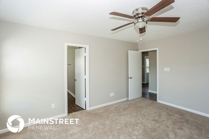 Building Photo - 2039 Pimpernel Rd
