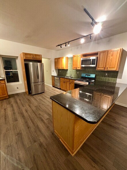 Building Photo - 149 Jay St